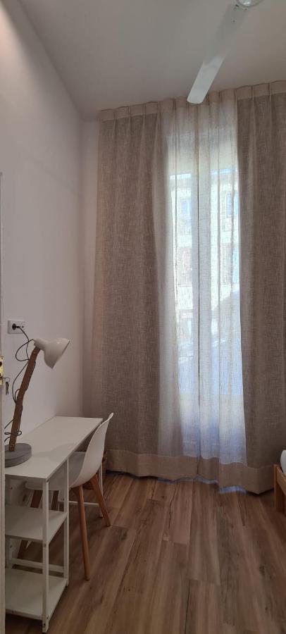 Hostal Andrea Sol Madri Exterior foto