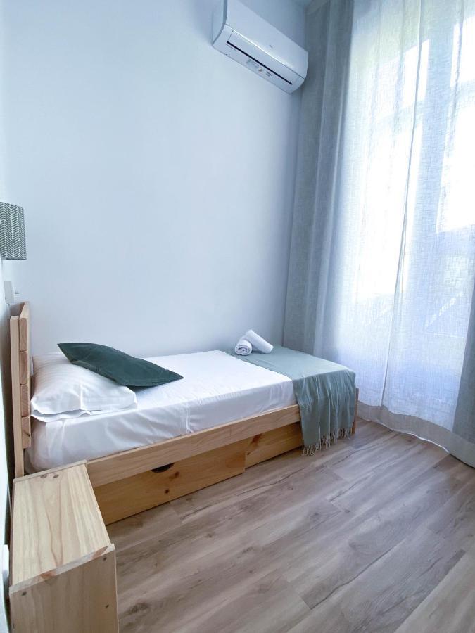 Hostal Andrea Sol Madri Exterior foto